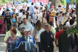 Piata Muncii: Peste 100 de mii de moldoveni nu vor sa lucreze, iar alti 10 mii sunt descurajati in a-si gasi un loc de munca in tara